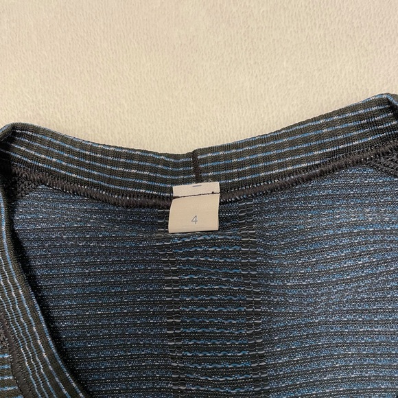 Lululemon Long Sleeve top size 4 - Picture 2 of 5